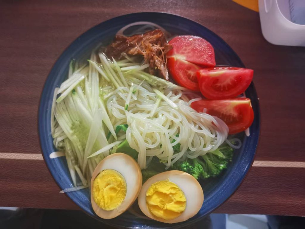 睡前3小时尽量不吃碳水